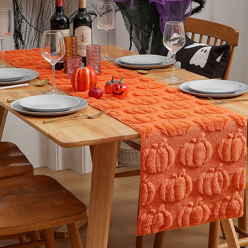 Taillod Halloween Pumpkin Quilted 3D Table Runner
